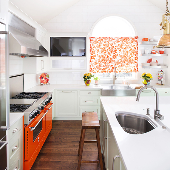 Kitchen Studio: KC - Leawood Colorful Transitional Kitchen