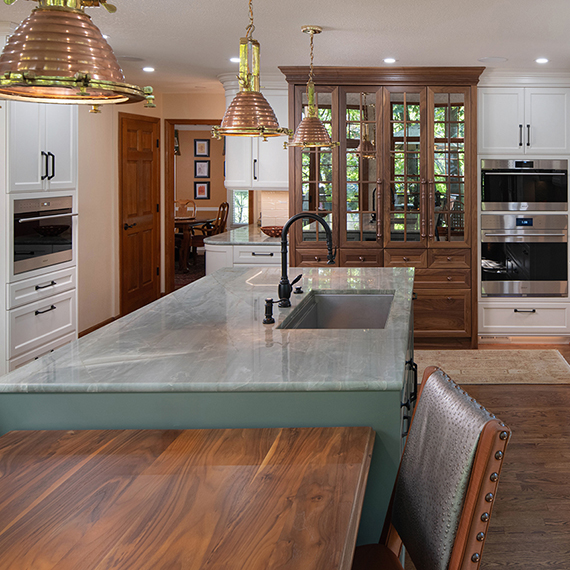 Lenexa Traditional Kitchen feature